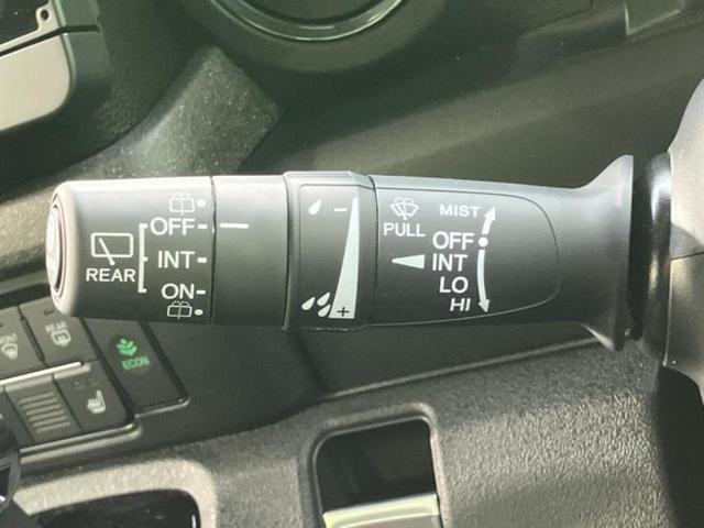 Ｎ－ＢＯＸカスタム ターボコーディネートスタイル２トーン　保証書／純正　９インチ　ナビ／ホンダセンシング／両側電動スライドドア／シートヒーター　前席／マルチビューカメラシステム／車線逸脱防止支援システム／登録済未使用車／ヘッドランプ　ＬＥＤ　ターボ　禁煙車（15枚目）