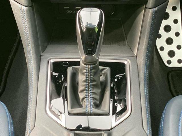 ＸＶ ４ＷＤアドバンス　保証書／純正　ＳＤナビ／衝突安全装置／車線逸脱防止支援システム／シート　ハーフレザー／ドライブレコーダー　純正／ヘッドランプ　ＬＥＤ／ＵＳＢジャック／Ｂｌｕｅｔｏｏｔｈ接続／ＥＴＣ／ＥＢＤ付ＡＢＳ（17枚目）