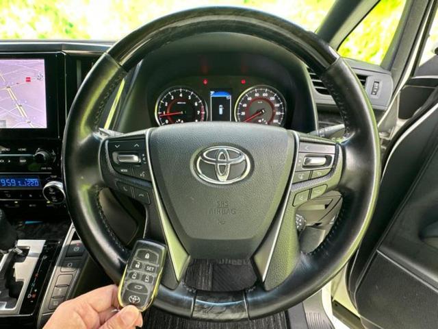 ヴェルファイア Ｚゴールデンアイズ　純正エアロ／保証書／ディスプレイオーディオ＋ナビ／フリップダウンモニター／衝突安全装置／両側電動スライドドア／車線逸脱防止支援システム／シート　ハーフレザー／電動バックドア　衝突被害軽減システム（18枚目）