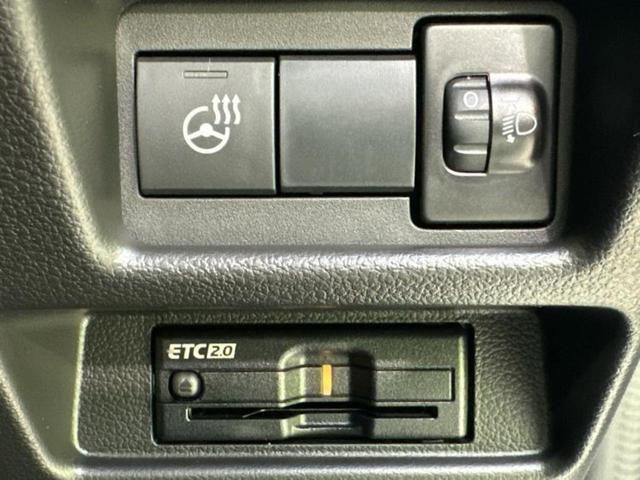 スペーシアカスタム ハイブリッドＸＳターボ　保証書／純正　９インチ　ＳＤナビ／セーフティサポート（スズキ）／両側電動スライドドア／シートヒーター　前席／全方位モニター用カメラ／車線逸脱防止支援システム／シート　ハーフレザー　ターボ　全周囲カメラ（15枚目）