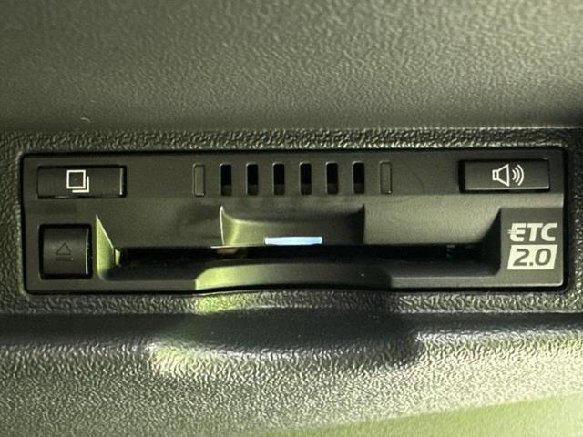 ハイエースバン 4WDロングスーパーGLダークプライム2 純正 SDナビ/デジタルインナーミラー/トヨタセーフティセンス/パノラミックビューモニター/車線逸脱防止支援システム/ヘッドランプ LED/Bluetooth接続/ETC2.0/EBD付ABS 4WD(15枚目)