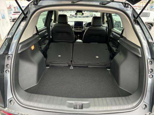 WR-V Z 保証書/純正 9インチ SDナビ/車線逸脱防止支援システム/シート ハーフレザー/ヘッドランプ LED/ETC/EBD付ABS/横滑り防止装置/クルーズコントロール/バックモニター/フルセグTV(8枚目)