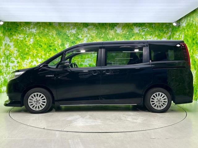 ノア ハイブリッドG 新品タイヤ/社外エアロ/保証書/社外 SDナビ/フリップダウンモニター 社外 10.1インチ/電動スライドドア/シートヒーター 前席/ドライブレコーダー 社外/ヘッドランプ LED 後席モニター(2枚目)