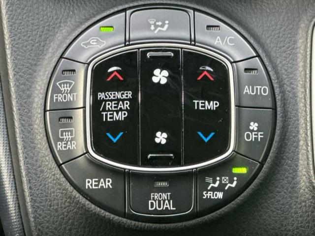 ノア ハイブリッドG 新品タイヤ/社外エアロ/保証書/社外 SDナビ/フリップダウンモニター 社外 10.1インチ/電動スライドドア/シートヒーター 前席/ドライブレコーダー 社外/ヘッドランプ LED 後席モニター(14枚目)