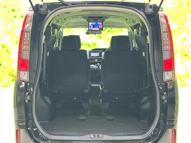 ノア ハイブリッドG 新品タイヤ/社外エアロ/保証書/社外 SDナビ/フリップダウンモニター 社外 10.1インチ/電動スライドドア/シートヒーター 前席/ドライブレコーダー 社外/ヘッドランプ LED 後席モニター(19枚目)