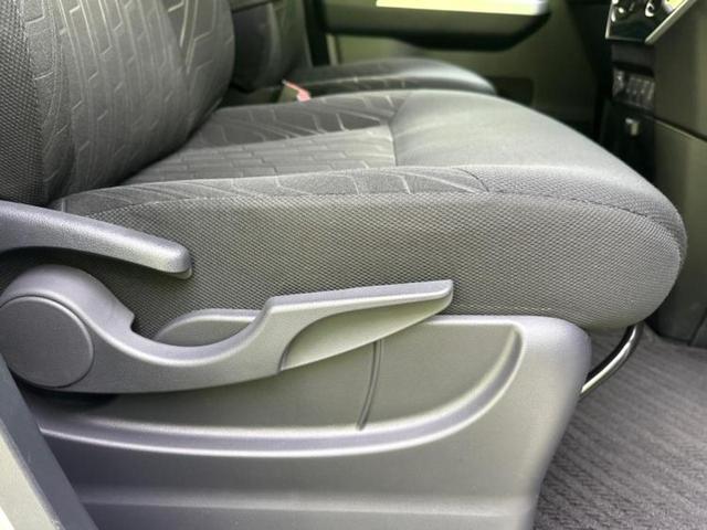 ルーミー カスタムG-T 新品タイヤ/モデリスタエアロ/純正 9インチ SDナビ/スマートアシスト(トヨタ・ダイハツ)/両側電動スライドドア/シートヒーター 前席/パノラミックビューモニター/車線逸脱防止支援システム ターボ(26枚目)