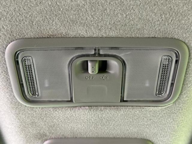 ルーミー カスタムG-T 新品タイヤ/モデリスタエアロ/純正 9インチ SDナビ/スマートアシスト(トヨタ・ダイハツ)/両側電動スライドドア/シートヒーター 前席/パノラミックビューモニター/車線逸脱防止支援システム ターボ(34枚目)