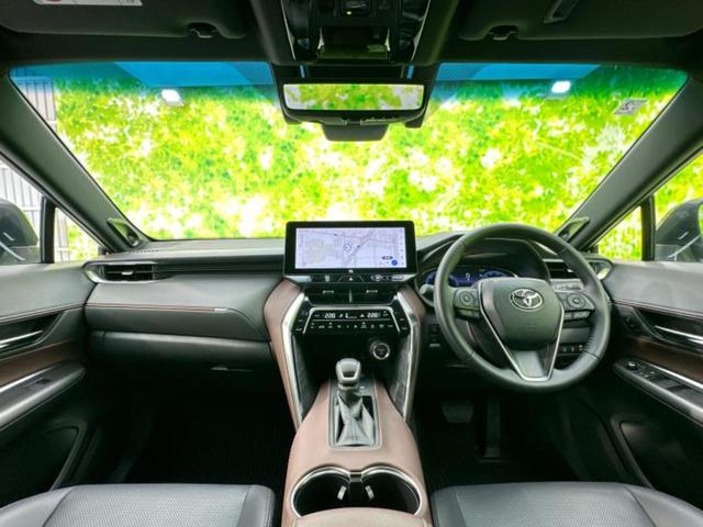 ハリアーハイブリッド Zレザーパッケージ 調光パノラマルーフ/JBL/ディスプレイオーディオ+ナビ12.3インチ/デジタルインナーミラー/トヨタセーフティセンス/エアーシート 前席/パノラミックビューモニター/車線逸脱防止支援システム(4枚目)