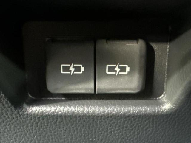 ハリアーハイブリッド Zレザーパッケージ 調光パノラマルーフ/JBL/ディスプレイオーディオ+ナビ12.3インチ/デジタルインナーミラー/トヨタセーフティセンス/エアーシート 前席/パノラミックビューモニター/車線逸脱防止支援システム(42枚目)