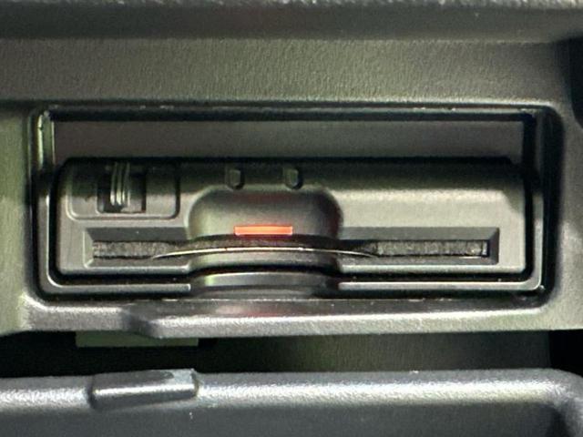 セレナ ハイウェイスターVセレクション 新品タイヤ/保証書/純正 9インチ SDナビ/フリップダウンモニター/インテリジェントルームミラー/エマージェンシーブレーキ/両側電動スライドドア/アラウンドビューモニター/車線逸脱防止支援システム(15枚目)