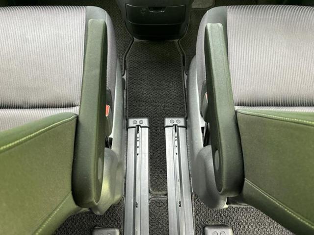 セレナ ハイウェイスターVセレクション 新品タイヤ/保証書/純正 9インチ SDナビ/フリップダウンモニター/インテリジェントルームミラー/エマージェンシーブレーキ/両側電動スライドドア/アラウンドビューモニター/車線逸脱防止支援システム(23枚目)