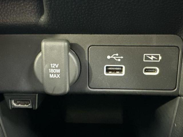 ステップワゴン ｅＨＥＶスパーダプレミアムライン　新品タイヤ／純正　１１インチ　メモリーナビ／フリップダウンモニター　純正　１５．６インチ／ホンダセンシング／両側電動スライドドア／シートヒーター　前席／マルチビューカメラシステム　衝突被害軽減システム（18枚目）