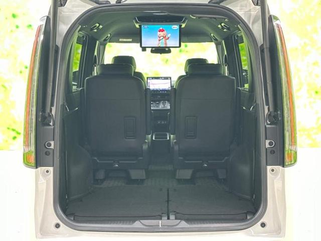 ステップワゴン ｅＨＥＶスパーダプレミアムライン　新品タイヤ／純正　１１インチ　メモリーナビ／フリップダウンモニター　純正　１５．６インチ／ホンダセンシング／両側電動スライドドア／シートヒーター　前席／マルチビューカメラシステム　衝突被害軽減システム（19枚目）