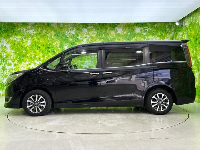 エスクァイア Ｇｉプレミアムパッケージブラックテーラード　純正　１０．５インチ　メモリーナビ／フリップダウンモニター　純正　１２．１インチ／デジタルインナーミラー／トヨタセーフティセンス／両側電動スライドドア／シートヒーター　前席　衝突被害軽減システム（2枚目）