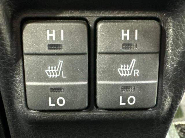 エスクァイア Ｇｉプレミアムパッケージブラックテーラード　純正　１０．５インチ　メモリーナビ／フリップダウンモニター　純正　１２．１インチ／デジタルインナーミラー／トヨタセーフティセンス／両側電動スライドドア／シートヒーター　前席　衝突被害軽減システム（18枚目）