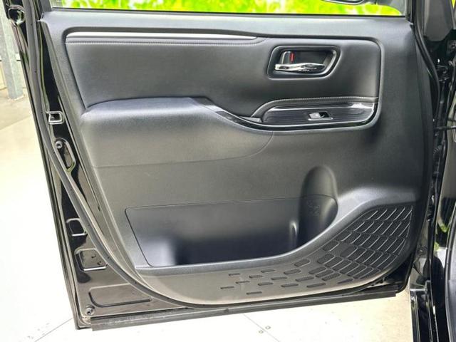 エスクァイア Ｇｉプレミアムパッケージブラックテーラード　純正　１０．５インチ　メモリーナビ／フリップダウンモニター　純正　１２．１インチ／デジタルインナーミラー／トヨタセーフティセンス／両側電動スライドドア／シートヒーター　前席　衝突被害軽減システム（25枚目）