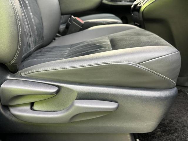 エスクァイア Ｇｉプレミアムパッケージブラックテーラード　純正　１０．５インチ　メモリーナビ／フリップダウンモニター　純正　１２．１インチ／デジタルインナーミラー／トヨタセーフティセンス／両側電動スライドドア／シートヒーター　前席　衝突被害軽減システム（27枚目）