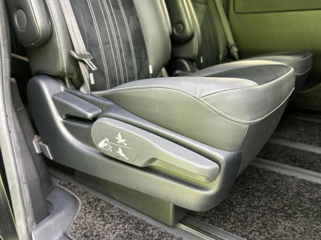 エスクァイア Ｇｉプレミアムパッケージブラックテーラード　純正　１０．５インチ　メモリーナビ／フリップダウンモニター　純正　１２．１インチ／デジタルインナーミラー／トヨタセーフティセンス／両側電動スライドドア／シートヒーター　前席　衝突被害軽減システム（28枚目）