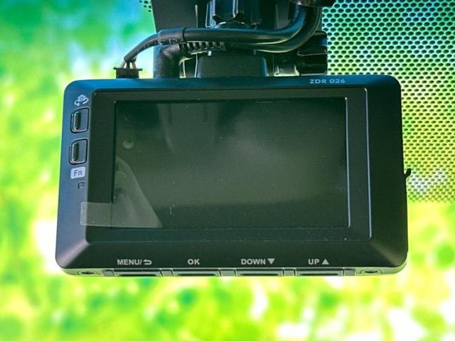 アルファードハイブリッド 4WDハイブリッドSR Cパッケージ 新品タイヤ/サンルーフ/純正エアロ/ディスプレイオーディオ9インチ/フリップダウンモニター 純正 12.8インチ/両側電動スライドドア/シートヒーター/シート 合皮/電動バックドア フルエアロ 4WD(16枚目)