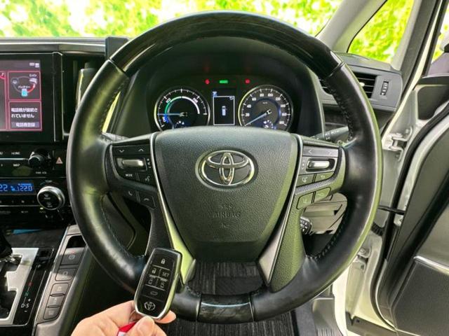 アルファードハイブリッド 4WDハイブリッドSR Cパッケージ 新品タイヤ/サンルーフ/純正エアロ/ディスプレイオーディオ9インチ/フリップダウンモニター 純正 12.8インチ/両側電動スライドドア/シートヒーター/シート 合皮/電動バックドア フルエアロ 4WD(18枚目)