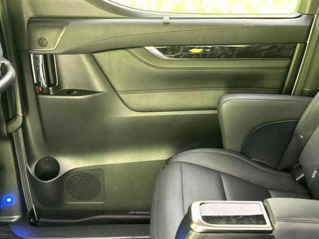 アルファードハイブリッド 4WDハイブリッドSR Cパッケージ 新品タイヤ/サンルーフ/純正エアロ/ディスプレイオーディオ9インチ/フリップダウンモニター 純正 12.8インチ/両側電動スライドドア/シートヒーター/シート 合皮/電動バックドア フルエアロ 4WD(25枚目)