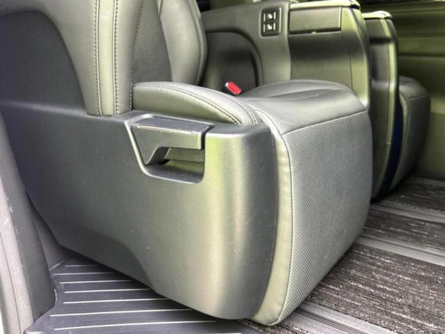 アルファードハイブリッド 4WDハイブリッドSR Cパッケージ 新品タイヤ/サンルーフ/純正エアロ/ディスプレイオーディオ9インチ/フリップダウンモニター 純正 12.8インチ/両側電動スライドドア/シートヒーター/シート 合皮/電動バックドア フルエアロ 4WD(29枚目)