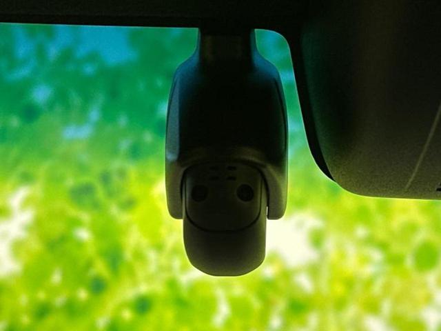 N-BOXカスタム L・ターボスタイルプラスブラック 新品タイヤ/保証書/純正 9インチ SDナビ/ホンダセンシング/両側電動スライドドア/シートヒーター 前席/車線逸脱防止支援システム/シート ハーフレザー/ドライブレコーダー 前後 ターボ DVD再生(16枚目)