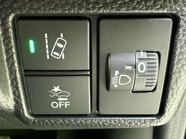 N-BOXカスタム L・ターボスタイルプラスブラック 新品タイヤ/保証書/純正 9インチ SDナビ/ホンダセンシング/両側電動スライドドア/シートヒーター 前席/車線逸脱防止支援システム/シート ハーフレザー/ドライブレコーダー 前後 ターボ DVD再生(17枚目)