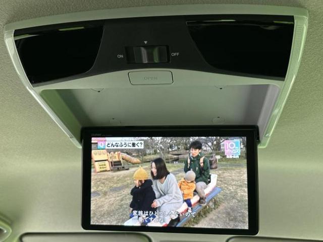 ステップワゴンスパーダ eHEVスパーダG・EXホンダセンシング 新品タイヤ/保証書/純正 10インチ SDナビ/フリップダウンモニター 純正 10インチ/ホンダセンシング/両側電動スライドドア/シートヒーター 前席/車線逸脱防止支援システム 衝突被害軽減システム(13枚目)