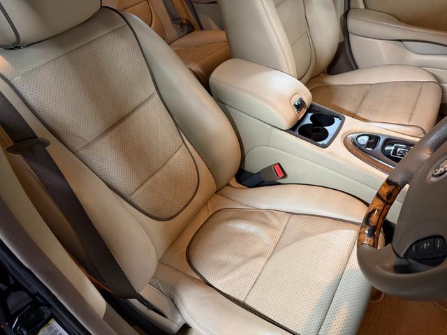 �V�[�g���y�A�ς�