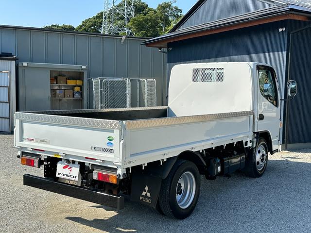 キャンター 全低床　積載量３０００Ｋｇ／４ナンバー車／メッキパーツ／カーナビゲーション／ＥＴＣ／左側電動格納ミラー／新品　アオリアルミ縞鋼板／荷台鉄板張り／鳥居鉄板張り／（22枚目）