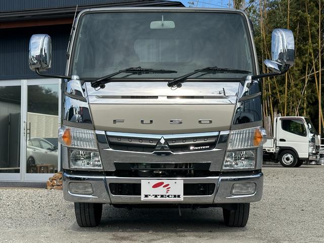 キャンター 全低床カスタム メッキパーツ/カーナビゲーション/ETC/両側 電動格納ミラー/新品アオリ鏡面ステンレス張り/荷台鉄板張り/積載量3000Kg/(7枚目)