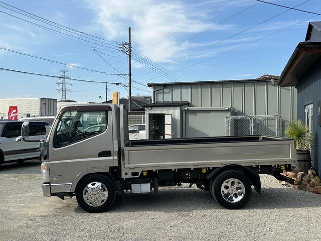 キャンター 全低床カスタム メッキパーツ/カーナビゲーション/ETC/両側 電動格納ミラー/新品アオリ鏡面ステンレス張り/荷台鉄板張り/積載量3000Kg/(12枚目)
