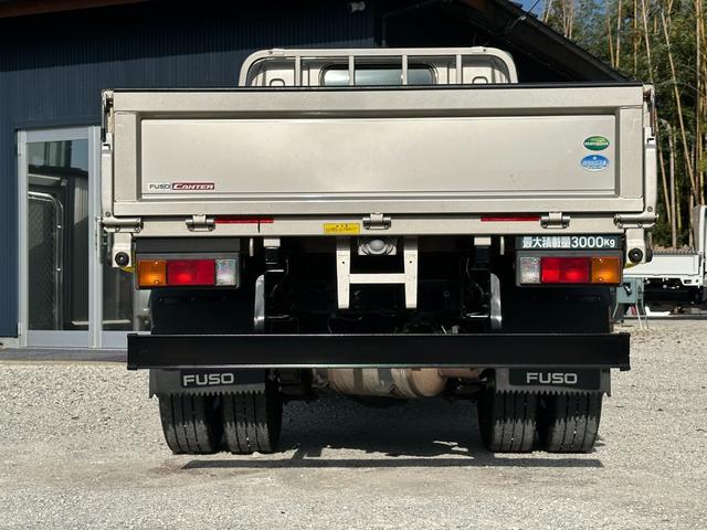 キャンター 全低床カスタム メッキパーツ/カーナビゲーション/ETC/両側 電動格納ミラー/新品アオリ鏡面ステンレス張り/荷台鉄板張り/積載量3000Kg/(19枚目)