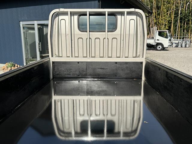 キャンター 全低床カスタム メッキパーツ/カーナビゲーション/ETC/両側 電動格納ミラー/新品アオリ鏡面ステンレス張り/荷台鉄板張り/積載量3000Kg/(22枚目)