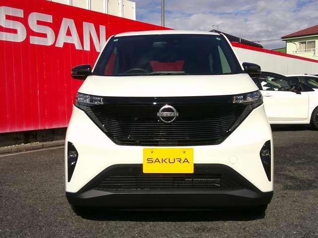 サクラ X 90周年記念車 ハイビームアシスト クリアランスソナー フルセグTV LEDヘッドランプ 全方位M アルミホイール インテリジェントキー 禁煙車 ドライブレコーダー メモリーナビ 車線逸脱警報 エマージェンシブレーキ(2枚目)