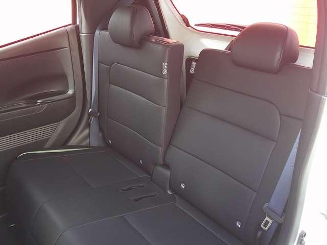 サクラ X 90周年記念車 ハイビームアシスト クリアランスソナー フルセグTV LEDヘッドランプ 全方位M アルミホイール インテリジェントキー 禁煙車 ドライブレコーダー メモリーナビ 車線逸脱警報 エマージェンシブレーキ(9枚目)