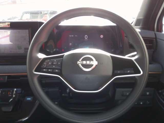 サクラ X 90周年記念車 ハイビームアシスト クリアランスソナー フルセグTV LEDヘッドランプ 全方位M アルミホイール インテリジェントキー 禁煙車 ドライブレコーダー メモリーナビ 車線逸脱警報 エマージェンシブレーキ(16枚目)