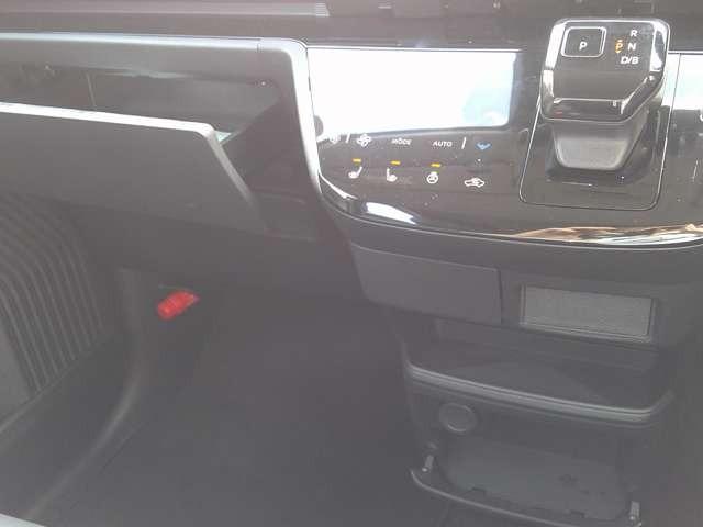 サクラ X 90周年記念車 ハイビームアシスト クリアランスソナー フルセグTV LEDヘッドランプ 全方位M アルミホイール インテリジェントキー 禁煙車 ドライブレコーダー メモリーナビ 車線逸脱警報 エマージェンシブレーキ(18枚目)