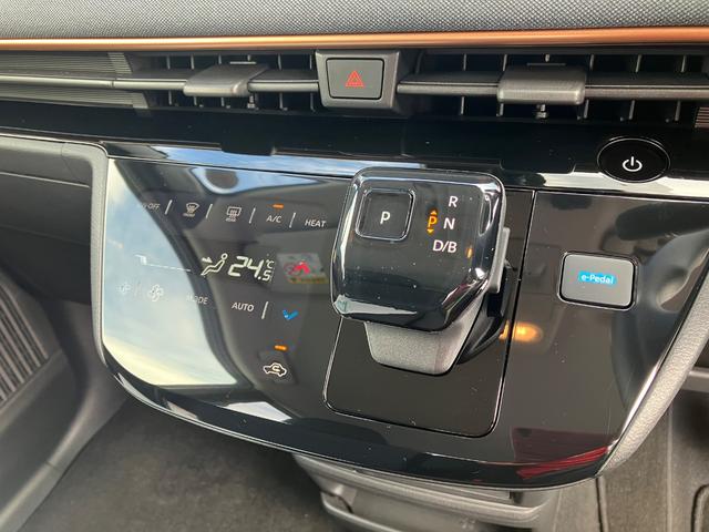 サクラ X ドライブレコーダー 全周囲カメラ ナビ クリアランスソナー 衝突被害軽減システム オートライト LEDヘッドランプ スマートキー ベンチシート CVT 盗難防止システム ABS ESC アルミホイール(7枚目)