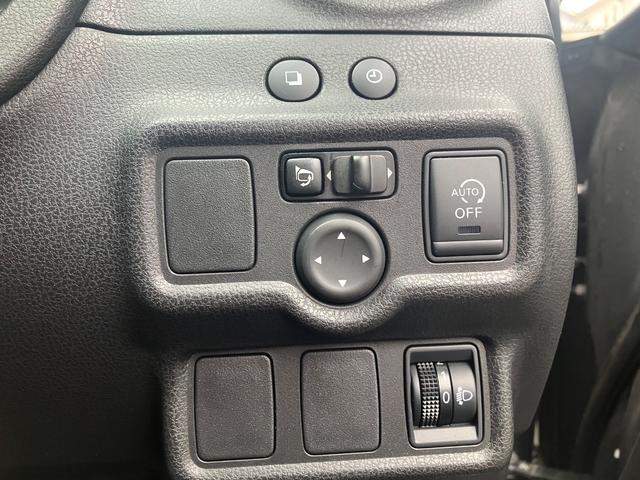 ノート Ｘ　ＤＩＧ－Ｓ　ナビ　スマートキー　アイドリングストップ　電動格納ミラー　ＣＶＴ　盗難防止システム　衝突安全ボディ　ＡＢＳ　エアコン　パワーステアリング　パワーウィンドウ（6枚目）