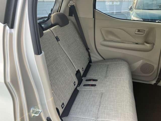 デイズ X 当社社用車 9インチナビ ドラレコ アラウンドM フルセグテレビ コーナーソナー オートマチックハイビーム 踏み間違え防止 禁煙 横滑防止装置 スマートキー イモビライザー バックカメラ 1オーナー(7枚目)