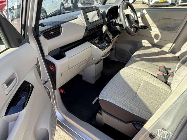 ルークス Ｘ　雹害車　前後衝突軽減ブレーキ　Ｐセンサー　地デジＴＶ　オートＬＥＤ　ワンオーナー車　ＶＤＣ　車線逸脱防止　ＥＴＣ　スマートキー　定期点検記録簿　キーフリー　ドライブレコーダー　ｉ－ｓｔｏｐ　盗難防止（12枚目）