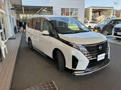 セレナ ｅ−４ＯＲＣＥ　ハイウェイスターＶ　４ＷＤ　ＡＷＩＮエアロ　当社試乗車 0509797A30250424W002 2