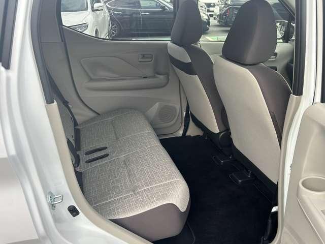 デイズ X 当社試乗車UP 純正9インチナビ 全周囲カメラ LEDヘッドランプ フルセグテレビ コーナーソナー オートマチックハイビーム 踏み間違え防止 禁煙 横滑防止装置 スマートキー イモビライザー(12枚目)