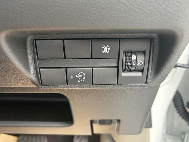 デイズ X 当社試乗車UP 純正9インチナビ 全周囲カメラ LEDヘッドランプ フルセグテレビ コーナーソナー オートマチックハイビーム 踏み間違え防止 禁煙 横滑防止装置 スマートキー イモビライザー(19枚目)