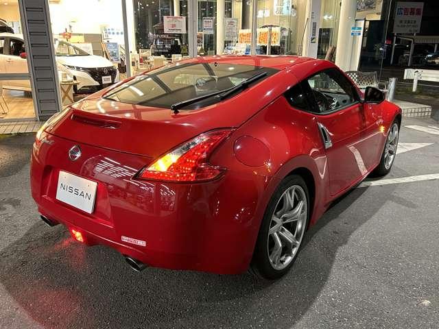 フェアレディZ バージョンST ワンオーナー ユーザー買取車 BOSSサウンド レイズ製19インチアルミ鍛造ホイール 本革・スエード調ファブリックコンビシート・シートヒーター HDDナビ PWシート エアバック(8枚目)