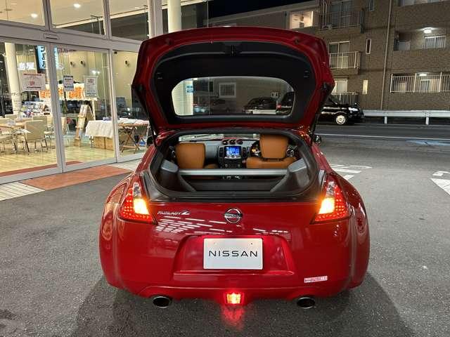フェアレディZ バージョンST ワンオーナー ユーザー買取車 BOSSサウンド レイズ製19インチアルミ鍛造ホイール 本革・スエード調ファブリックコンビシート・シートヒーター HDDナビ PWシート エアバック(11枚目)