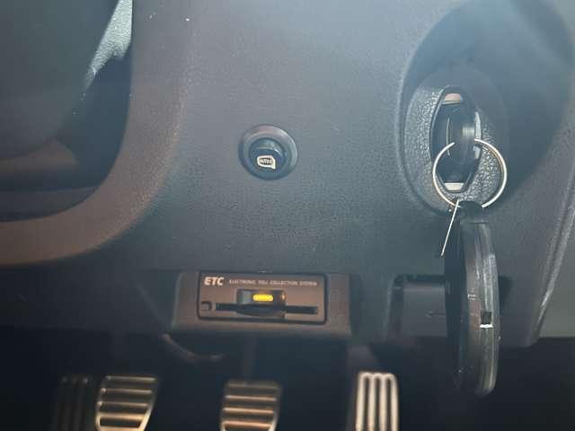 フェアレディZ バージョンST ワンオーナー ユーザー買取車 BOSSサウンド レイズ製19インチアルミ鍛造ホイール 本革・スエード調ファブリックコンビシート・シートヒーター HDDナビ PWシート エアバック(20枚目)