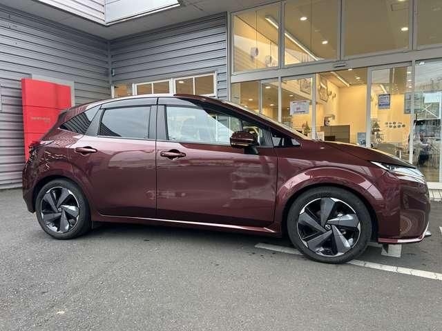 オーラ G レザーエディション ワンオーナー ユーザー買取車 コネクトナビ 全周囲カメラ BOSSサウンド プロパイロット Cソナー 追突防止 地デジ 横滑り防止 車線逸脱警報装置 禁煙車 LED ドライブレコーダー(6枚目)